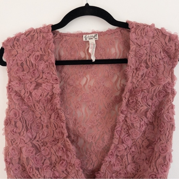 Intimately Free People 2 Haute 2 Handle Lace Floret Thong Bodysuit Lingerie Top - Picture 8 of 13